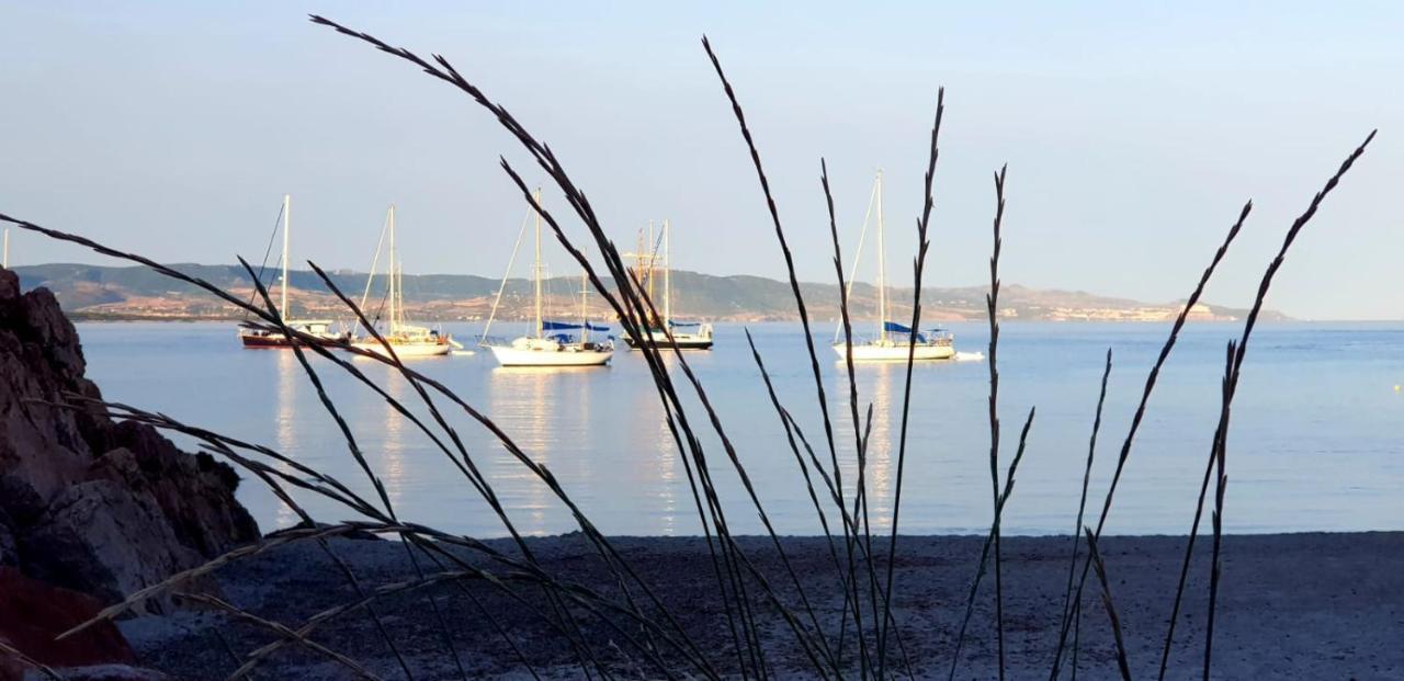 Casetta Al Mare Isola Rossa Εξωτερικό φωτογραφία