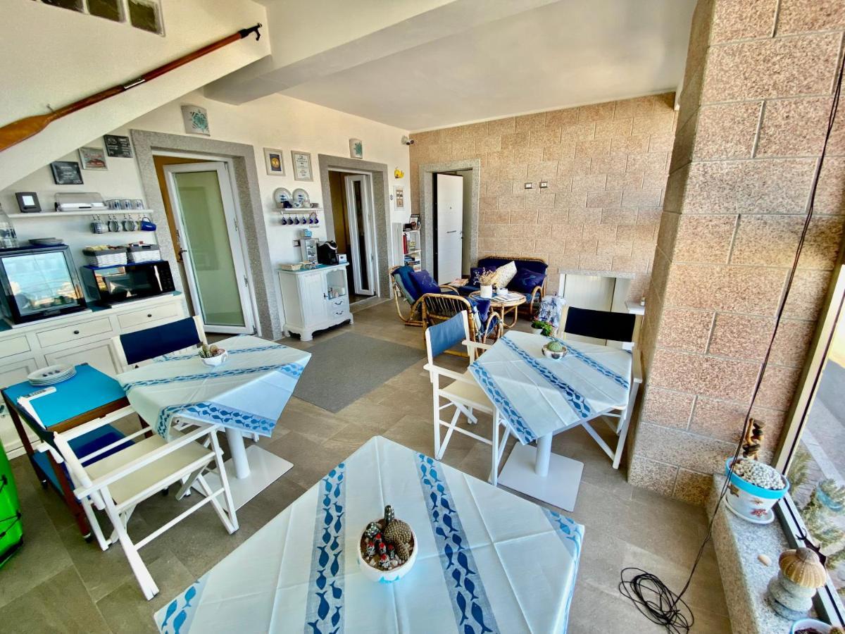 Casetta Al Mare Isola Rossa Εξωτερικό φωτογραφία