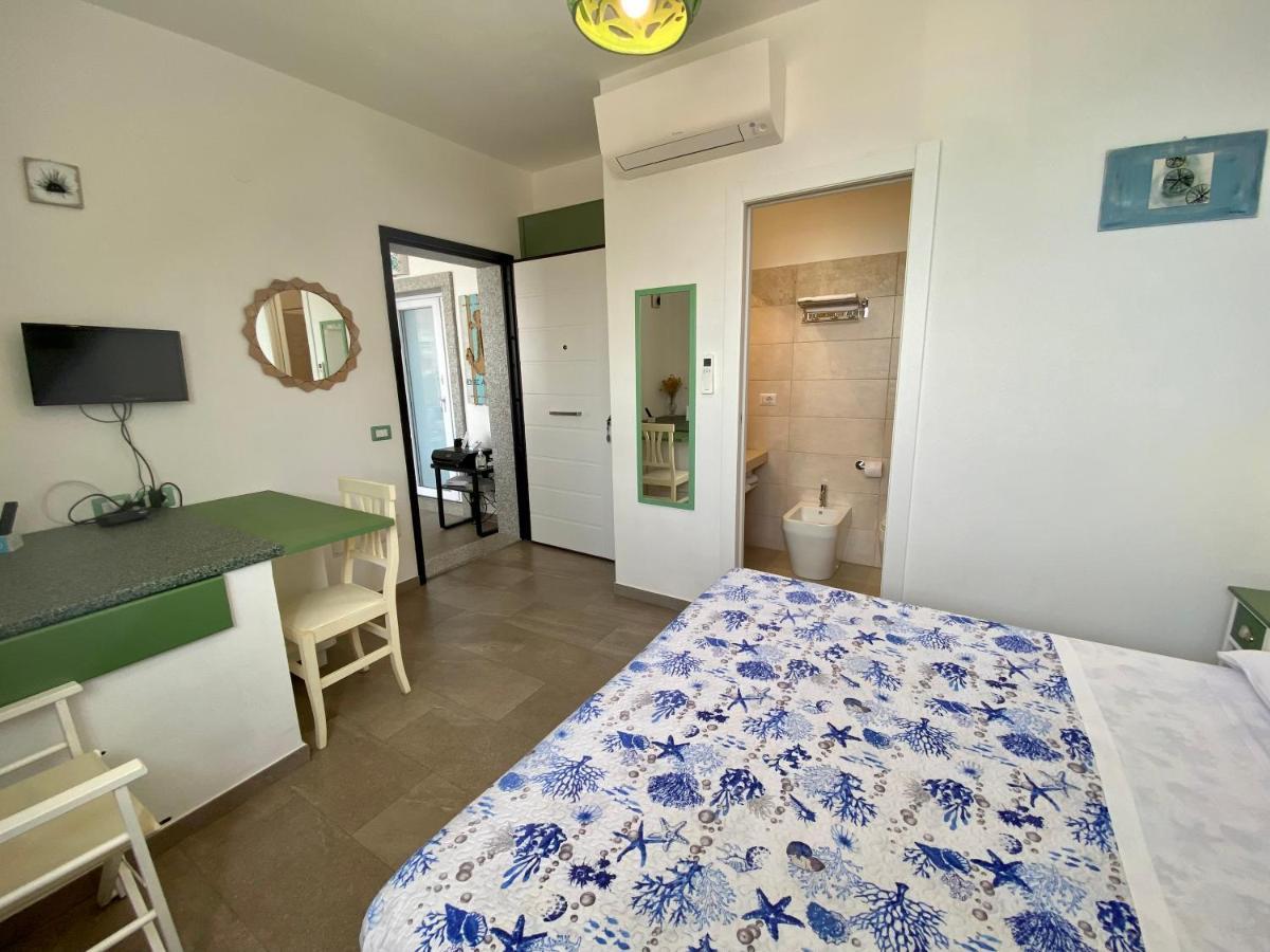 Casetta Al Mare Isola Rossa Εξωτερικό φωτογραφία