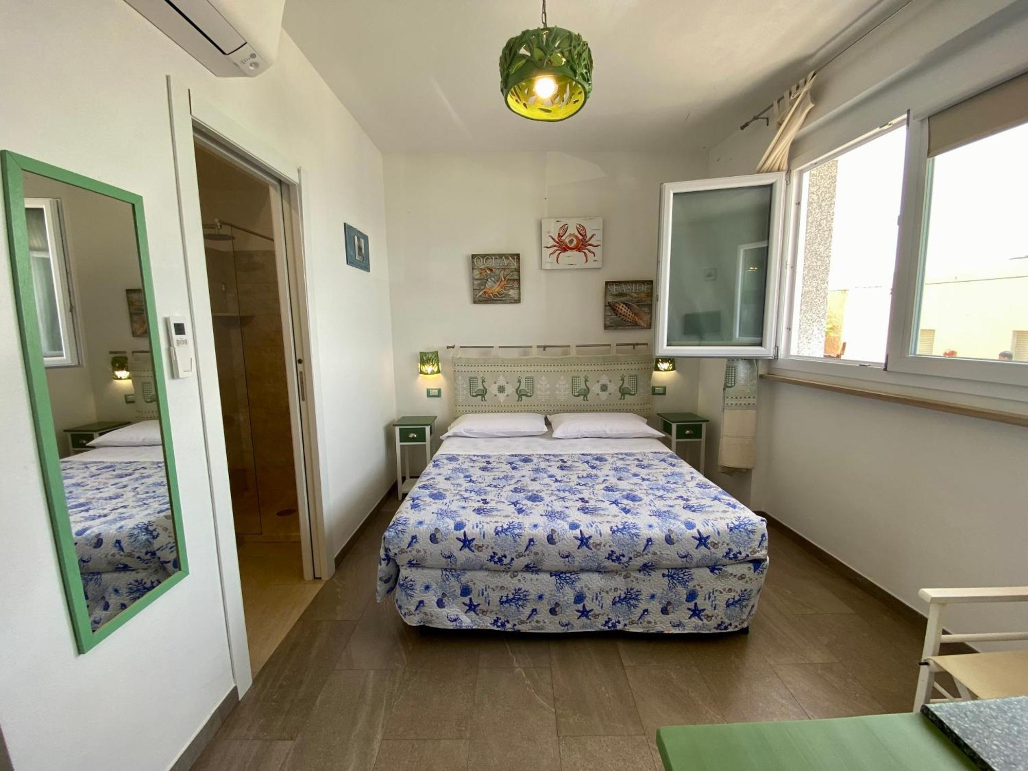 Casetta Al Mare Isola Rossa Δωμάτιο φωτογραφία