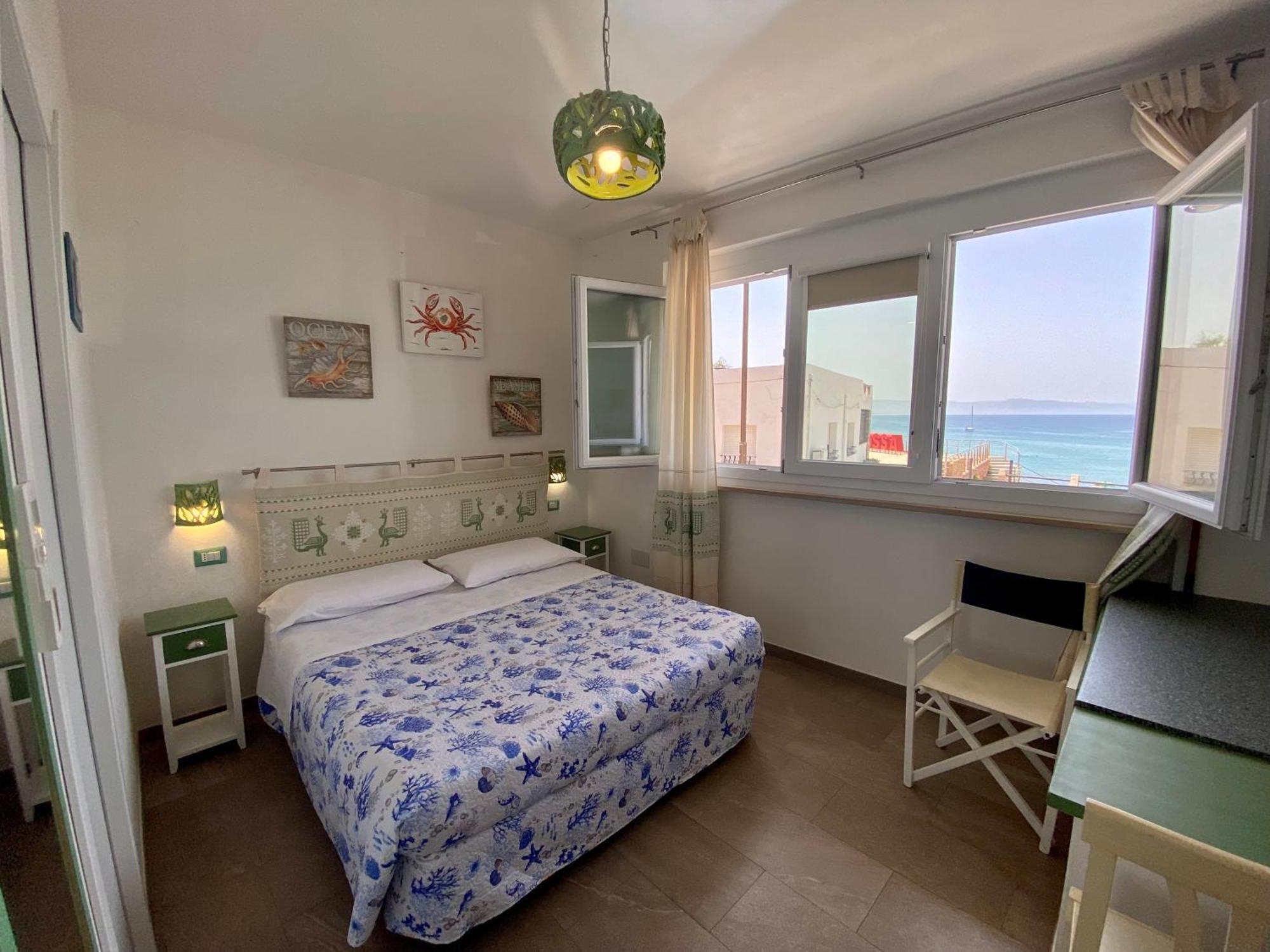 Casetta Al Mare Isola Rossa Δωμάτιο φωτογραφία